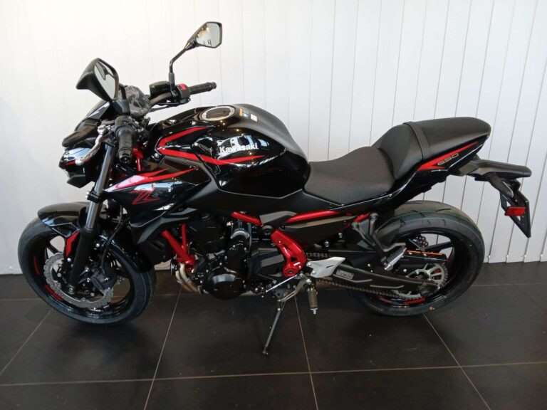 KAWASAKI Z650 191127